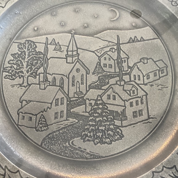 Wilton Armetale Brand Holiday Plate - NIB - Picture 2 of 6